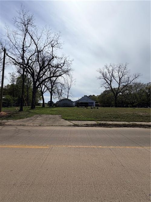 1415 Singer Dr, Pineville, LA, 71360-3539 | Card Image