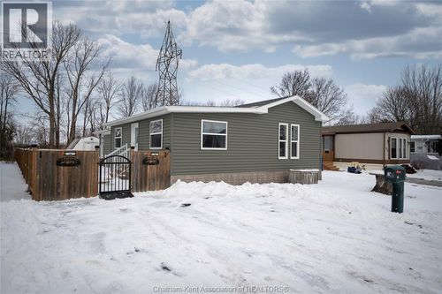 63 Dunkirk Drive, Chatham, ON, N7L5J5 | Card Image