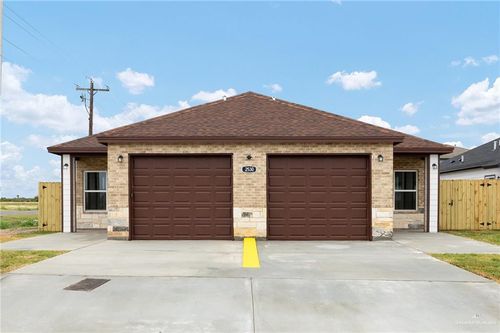 a-2530 N Valley Cir, La Feria, TX, 78559-2124 | Card Image