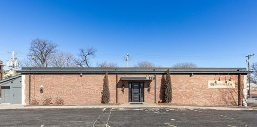 421 E 3rd St N, Wichita, KS, 67202-2509 | Card Image