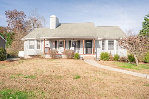 9847 Autumn Glen Dr, Soddy Daisy, TN, 37379-3414 | Card Image