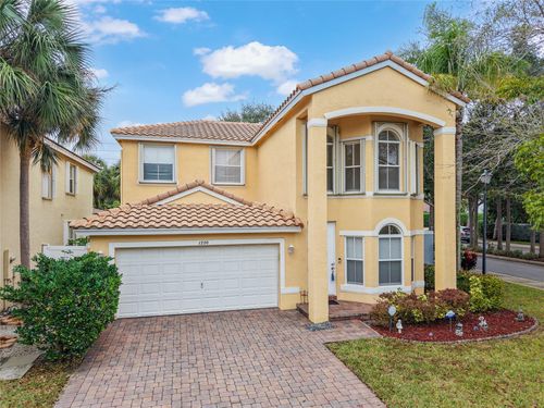 1220 W Magnolia Cir, Delray Beach, FL, 33445-3507 | Card Image