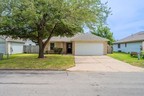 102 Quail Cir, Hutto, TX, 78634-3162 | Card Image