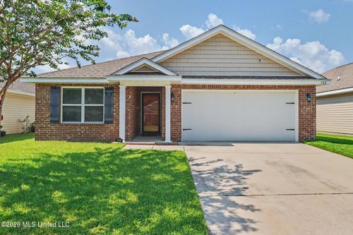 502 E Marigold Dr, Long Beach, MS, 39560-7008 | Card Image