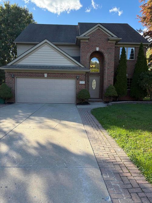 39283 Willowmere St, Harrison Township, MI, 48045-2190 | Card Image