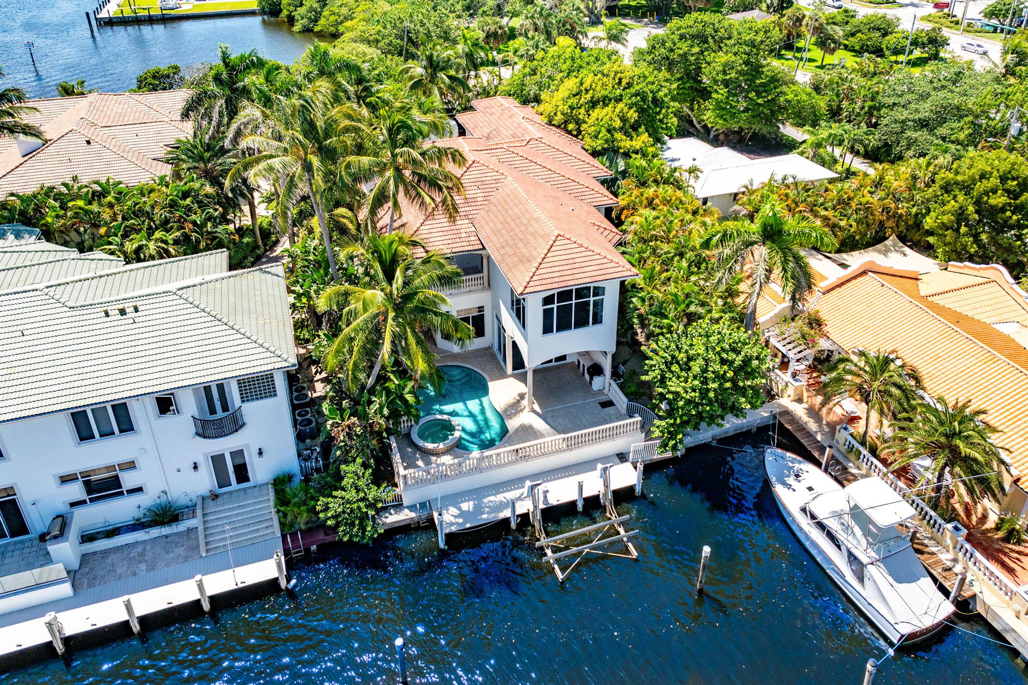 10th St, Delray Beach, FL 33483
