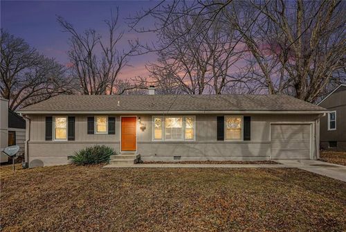 8852 E 59th Ter, Raytown, MO, 64133-3708 | Card Image