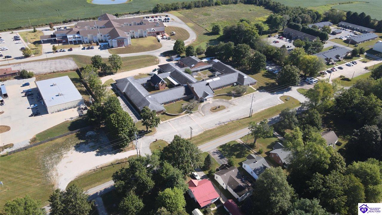 Commercial Sale in Hodgenville 5