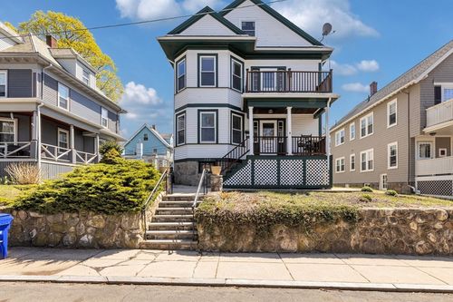 122 Aldrich St, Boston, MA, 02131-2750 | Card Image