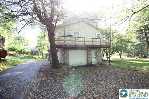 331 Valley View Dr, Saylorsburg, PA, 18353-8071 | Card Image