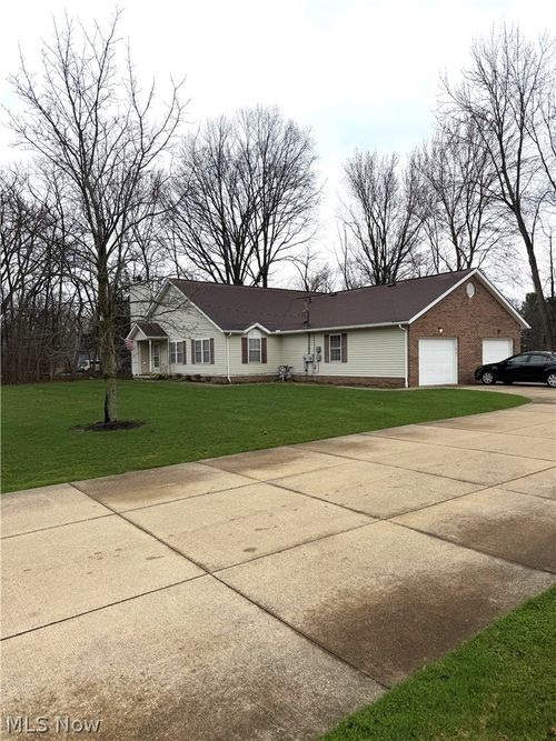 1921-1929 Ritchie Rd, Stow, OH, 44224-1860 | Card Image