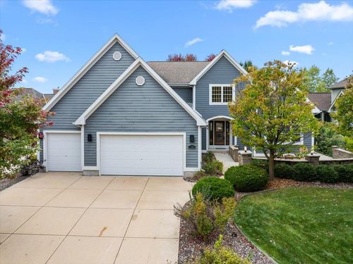 2704 Kettle Ct, West Bend, WI, 53090-1195 | Card Image