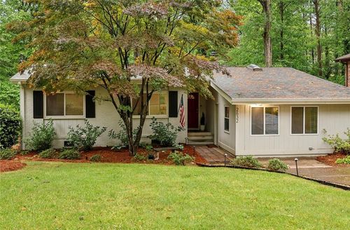 2632 Woodacres Rd Ne, Atlanta, GA, 30345-1645 | Card Image