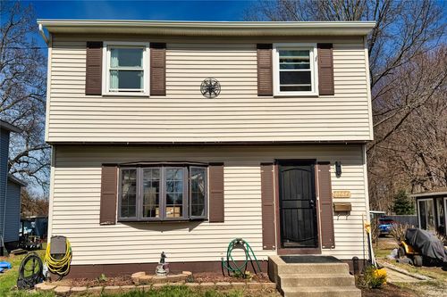 10054 Smith St, Lake City, PA, 16423-1421 | Card Image
