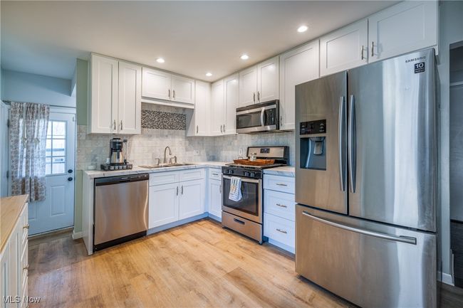 10050 Reichert Rd, House other with 3 bedrooms, 2 bathrooms and null parking in Parma OH | Image 8