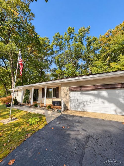 1775 Monroe Bch, Battle Creek, MI, 49014 | Card Image