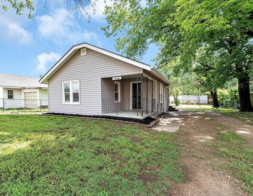 1408 N 8th St, Arkansas City, KS, 67005-1854 | Card Image