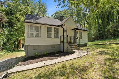 3383 Lawrence St, Scottdale, GA, 30079-1806 | Card Image