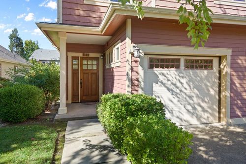 1106 Catherine Way, Grants Pass, OR, 97526-4256 | Card Image