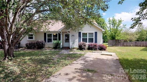 13906 Glendevon Ct, Charlotte, NC, 28273-6601 | Card Image