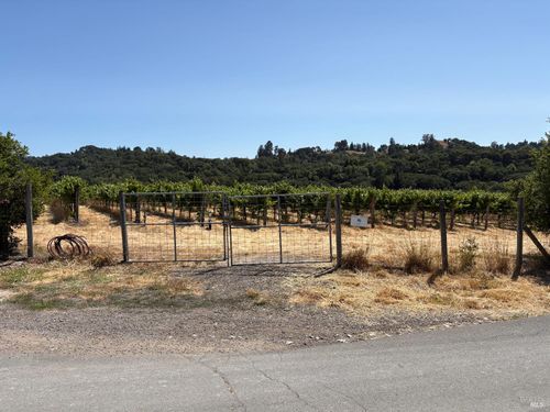 160 Bottasso Ct, Santa Rosa, CA, 95404-8210 | Card Image