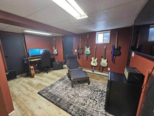 309 Aspen Avenue, House other with 6 bedrooms, 3 bathrooms and 2 parking in Jasper AB | Image 12