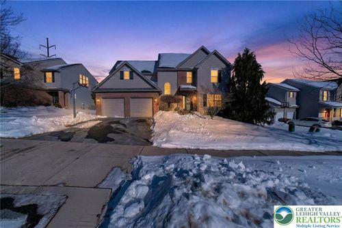 4609 Troxell Dr, Whitehall, PA, 18052-1441 | Card Image