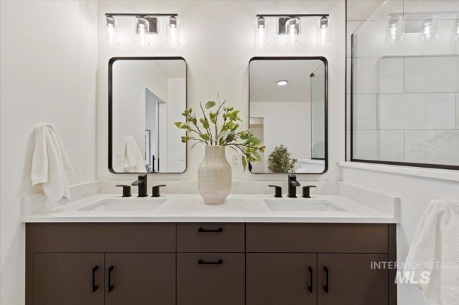 2007 S Makar Ln, Townhouse with 3 bedrooms, 4 bathrooms and 2 parking in Boise ID | Image 19