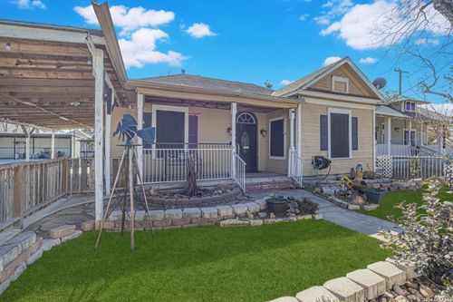 1518 W Travis St, San Antonio, TX, 78207-3564 | Card Image