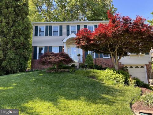 9502 Tregaron Pl, BURKE, VA, 22015-1732 | Card Image