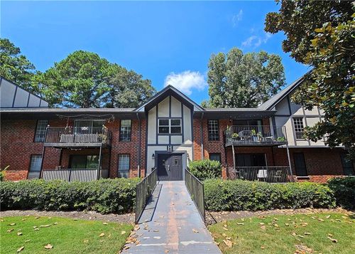 h-31-6851 Roswell Rd Ne, Sandy Springs, GA, 30328 | Card Image