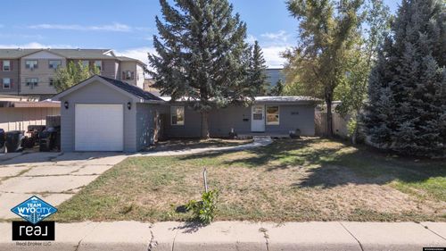2635 Skylark Ave, Casper, WY, 82604-3103 | Card Image