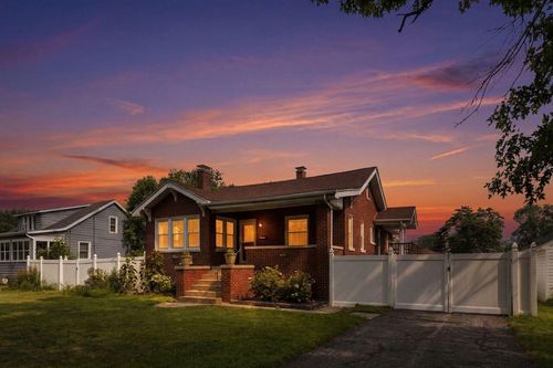 3541 Ridge Rd, Highland, IN, 46322 | Card Image