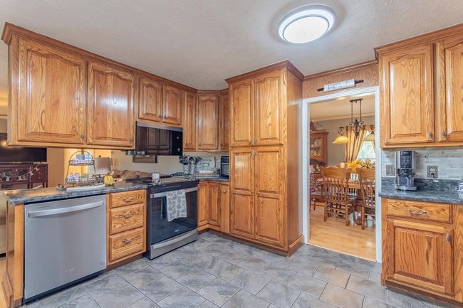 735 Streaming Water Loop, House other with 3 bedrooms, 4 bathrooms and null parking in Clifton TN | Image 16