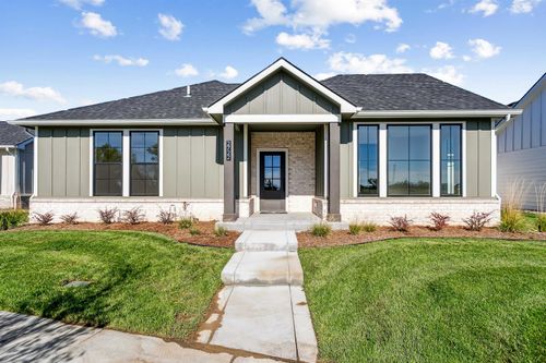 2722 W Shearwater St, Wichita, KS, 67204 | Card Image