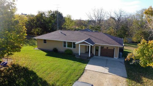 3310 S Apple River Rd, ELIZABETH, IL, 61028-9759 | Card Image