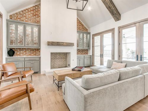 2508 Kingdom Ln, Yukon, OK, 73099-5074 | Card Image