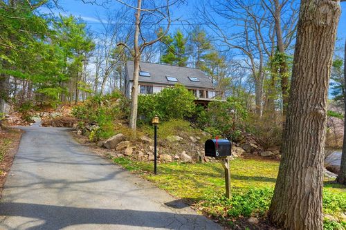 6 Magnolia Ave, Manchester, MA, 01944-1638 | Card Image