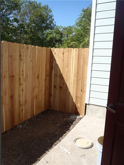 a-6912 Meador Ave, Austin, TX, 78752-3322 | Card Image