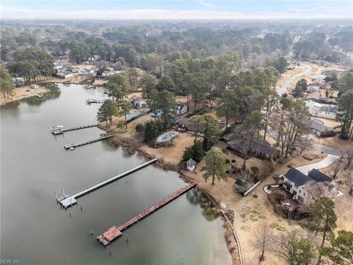 450 Robin Rd, Portsmouth, VA, 23701-1007 | Card Image