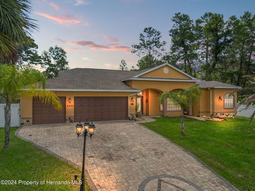 8240 Christopher Lane, WEEKI WACHEE, FL, 34613 | Card Image