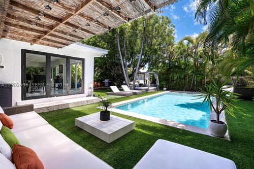 1865 Daytonia Rd, Miami Beach, FL, 33141-1736 | Card Image