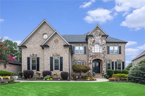 2088 Skybrooke Ct, Hoschton, GA, 30548-6279 | Card Image