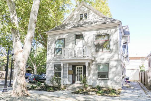 2801 D Street, Sacramento, CA, 95816 | Card Image