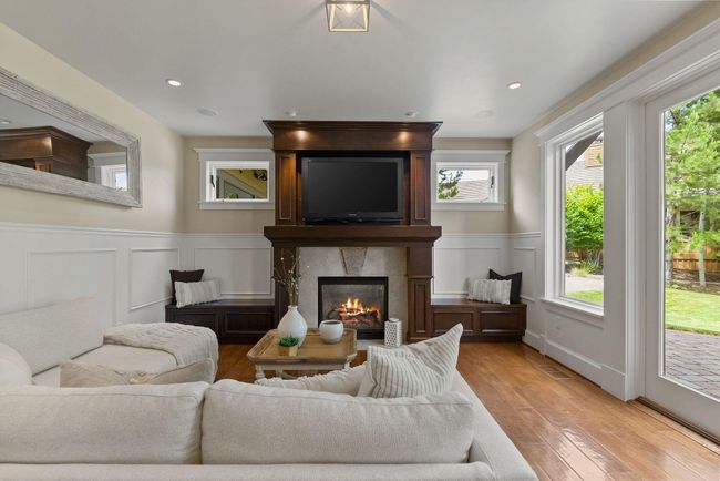 Family Room | Image 21