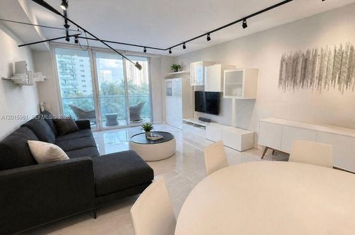 402-19380 Collins Ave, Sunny Isles Beach, FL, 33160-2462 | Card Image