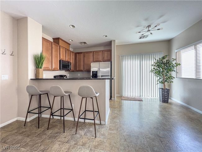 9137 Entrancing Ave, House other with 2 bedrooms, 3 bathrooms and null parking in Las Vegas NV | Image 5