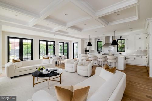 3117 38th St Nw, WASHINGTON, DC, 20016-3726 | Card Image