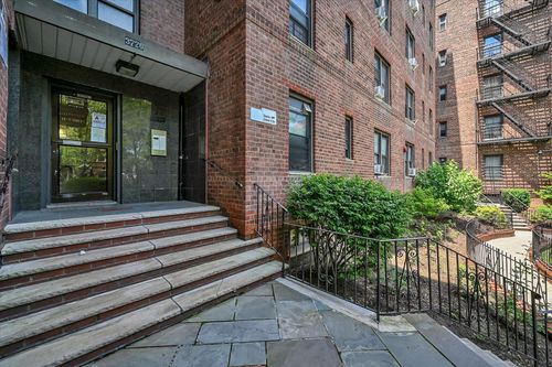 apt-4g-37 87th St, Jackson Heights, NY, 11372-7512 | Card Image