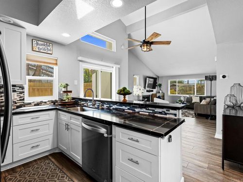 unit-47-1007 Howard Ave, Escondido, CA, 92029-2045 | Card Image